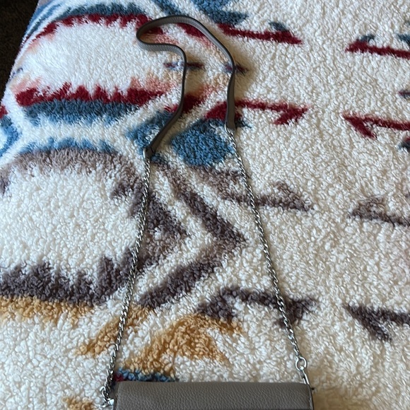 Tory Burch Britten Chain Wallet- only used a few times - Picture 8 of 12